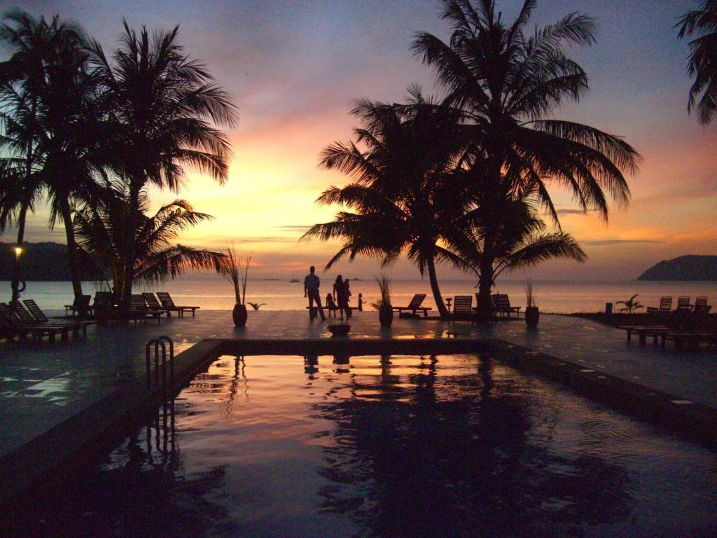 Frangipani Langkawi Resort Pantai Cenang  Bagian luar foto