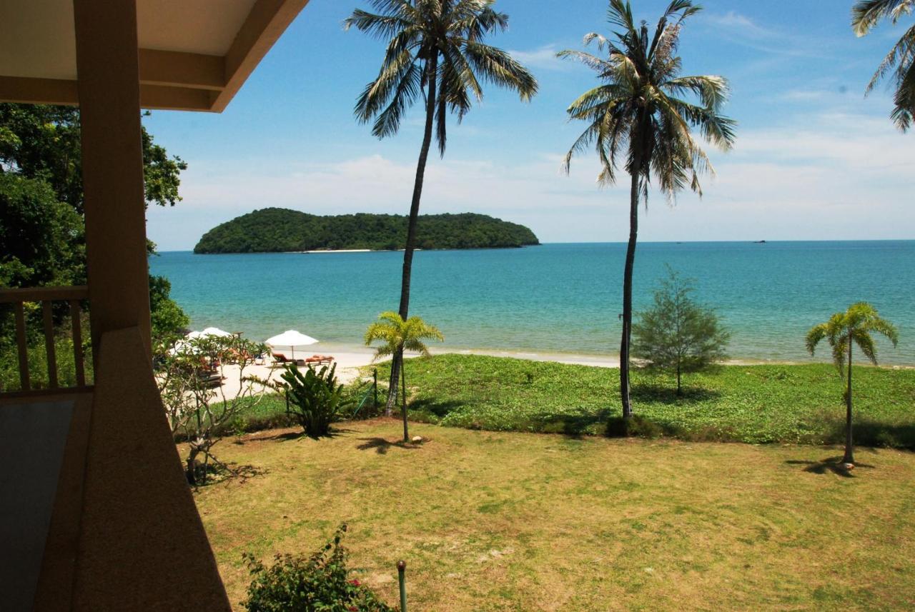 Frangipani Langkawi Resort Pantai Cenang  Bagian luar foto